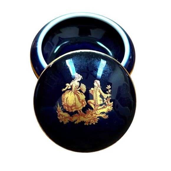Vintage Limoges France porcelain trinket box cobalt blue & romantic gold design - Picture 2 of 8